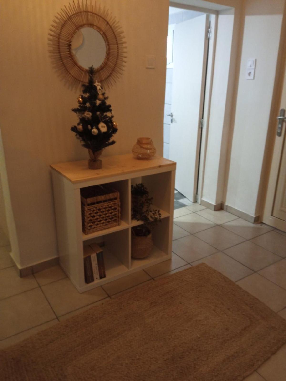 Studio 'Katerina By The Sea' Salamina Room photo